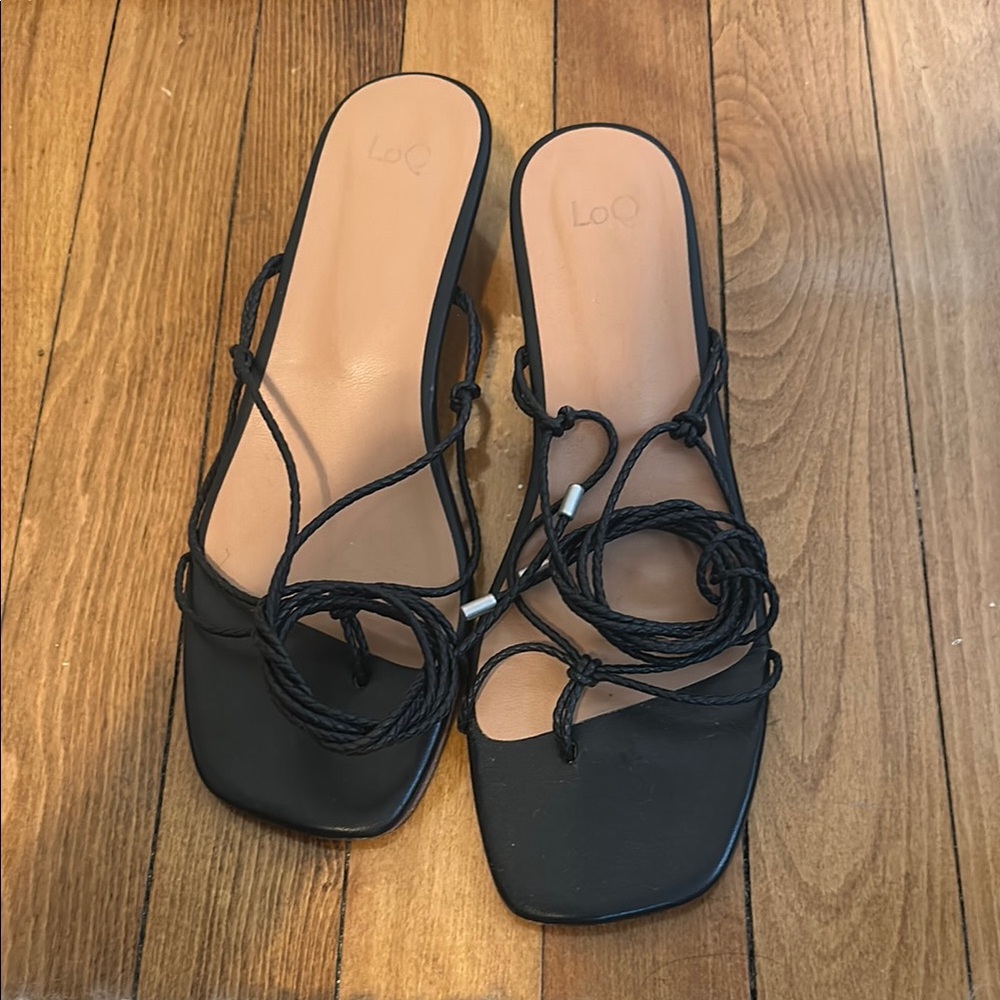 LOQ Black Strappy Leather Sandals - Picture 8 of 10